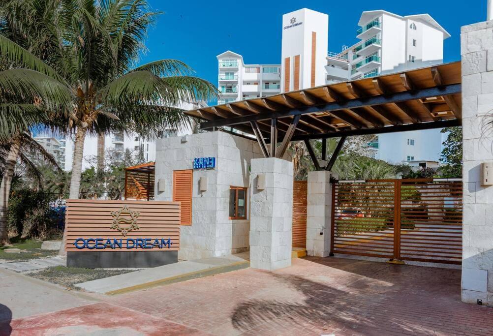 *Turquoise Escape- Beachfront Studio By Casa Paraiso* Cancun Dış mekan fotoğraf