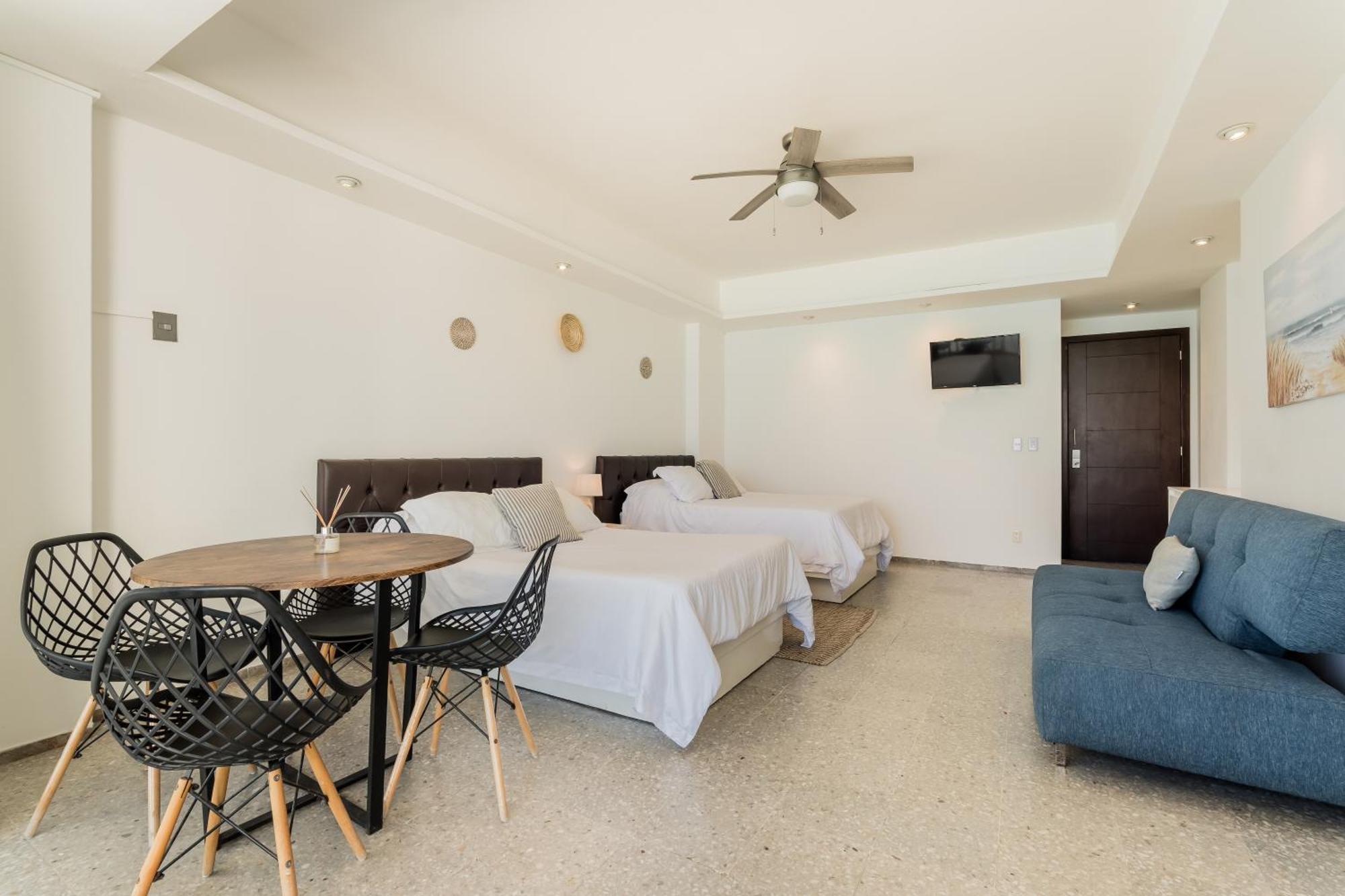 *Turquoise Escape- Beachfront Studio By Casa Paraiso* Cancun Dış mekan fotoğraf