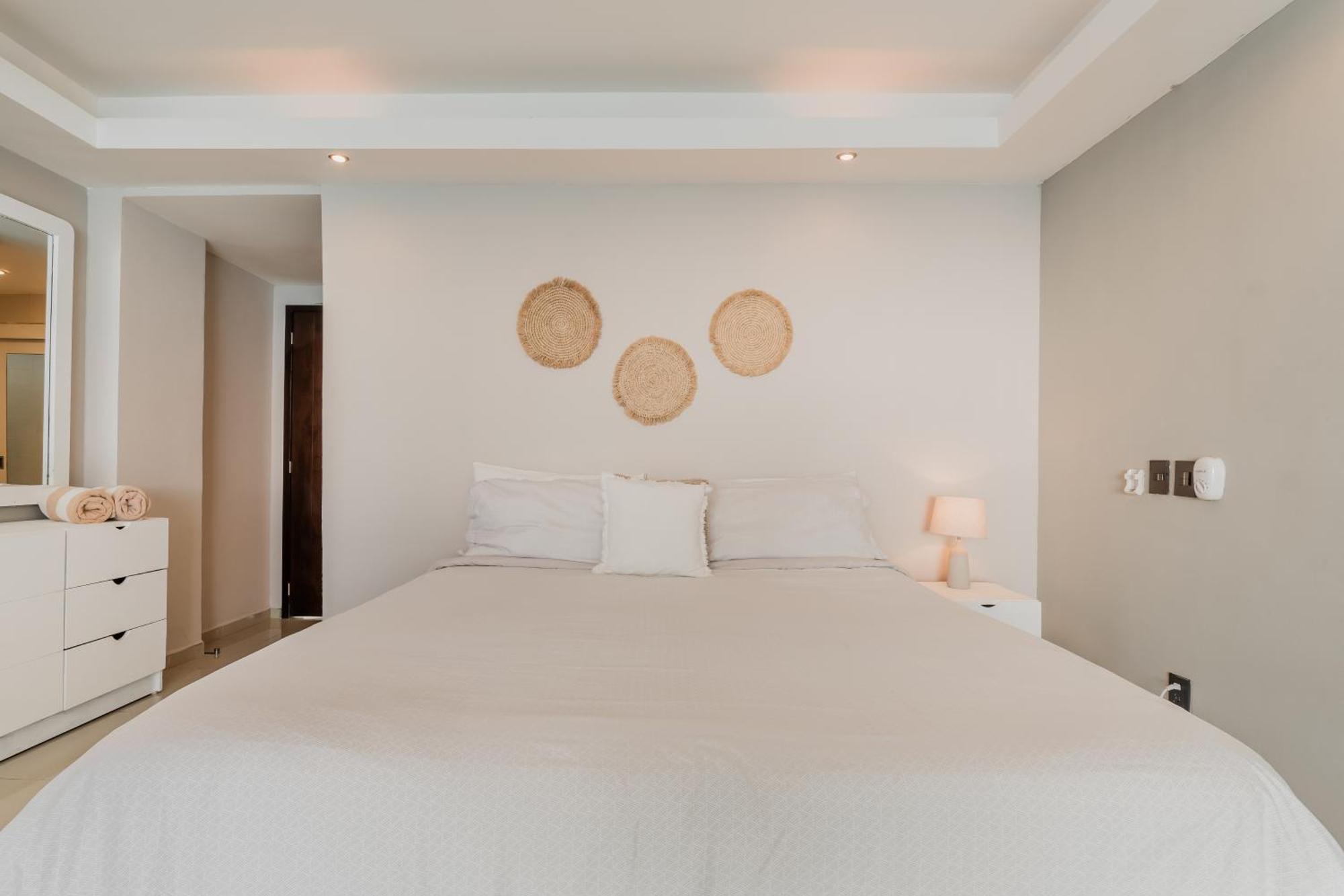 *Turquoise Escape- Beachfront Studio By Casa Paraiso* Cancun Dış mekan fotoğraf